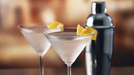 Lấy một cái khô Martini có nghĩa gì?