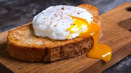 14 lỗi phổ biến mà bạn có thể mắc phải khi Poaching Eggs, theo Ban Trứng Mỹ