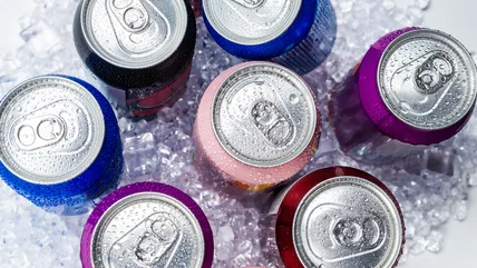 We Finally Know If Tapping On A Soda Can Prevents It From Fizzing Over