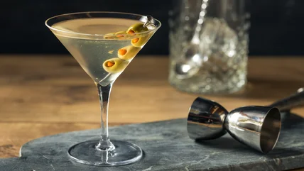 Điều gì làm cho Martini dơ bẩn?