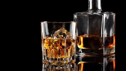 Bạn không thể nói gì về rượu whiskey bằng cách xem nó