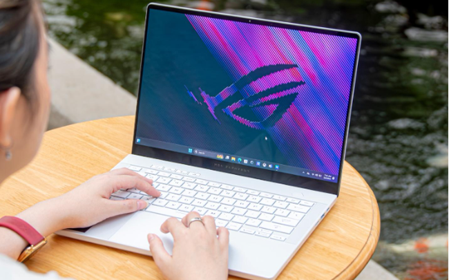 ROG Nebula OLED: Tiêu chuẩn mới của màn hình laptop gaming 2024