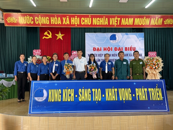 Hội Liên hiệp Thanh niên Việt Nam xã Ayun Hạ tổ chức thành công Đại hội điểm cấp cơ sở