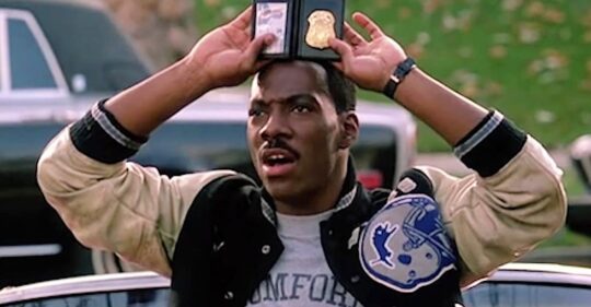 Eddie Murphy trở lại với vai Axel Foley trong Poster Beverly Hills Cop 4