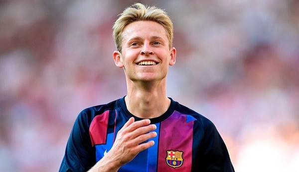 Man United chốt giá mua Frenkie De Jong của Barca