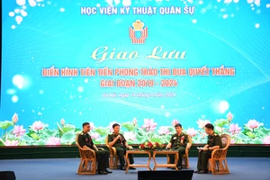 Giao lưu điển hình tiên tiến trong phong trào thi đua quyết thắng