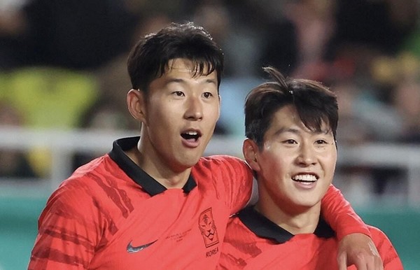 Son Heung Min vượt mặt IU, dẫn đầu bảng xếp hạng thương hiệu sao Hàn