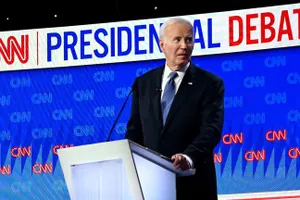 Ông Trump muốn Tổng thống Biden tiếp tục tranh cử