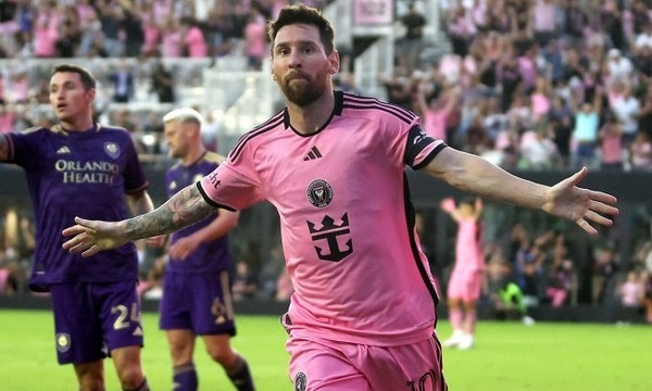 Messi làm được điều chưa từng có trong sự nghiệp