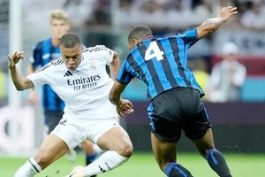 Tỏa sáng rực rỡ, Mbappe nói gì về Vinicius và Bellingham?