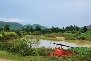 Chủ tịch huyện đề nghị người dân tham gia giám sát khai thác cát