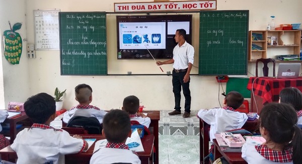 Hành trình trở thành thầy giáo của chàng trai nghèo Khmer