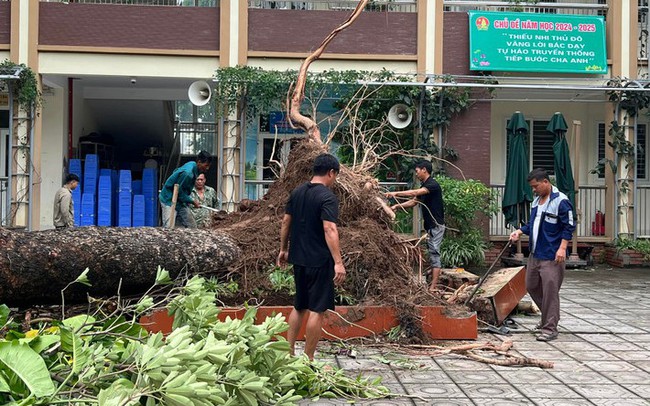 Học sinh 30 trường ở Hà Nội chưa thể đi học trở lại sau bão số 3 Yagi