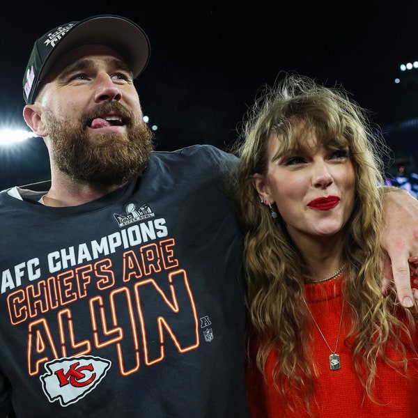 Travis Kelce không biết cách anh ta xoay xở để lôi được Taylor đầy đủ