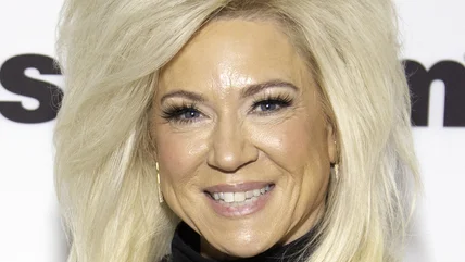 Theresa Caputo của Long Island Medium đã khám phá ra món quà độc đáo của cô ấy như thế nào