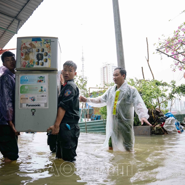 Thành phố Phủ Lý: Nước sông dâng cao, nhiều khu vực ngập sâu