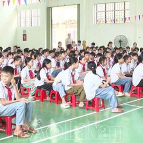 Gần 600 giáo viên, học sinh Trường Tiểu học xã Bồ Đề được tuyên truyền phòng tránh đuối nước