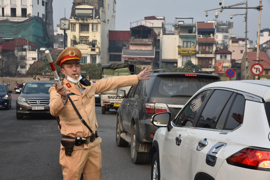 Hà Nội: Tập trung xử lý xe buýt, xe công nghệ vi phạm giao thông