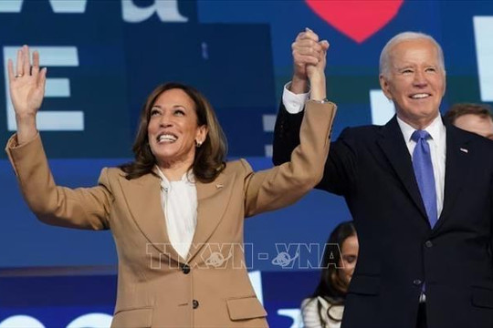 Tổng thống Biden 'tiếp lửa' cho bà Harris trong cuộc vận động tại bang chiến địa