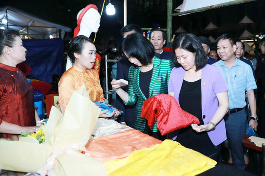 Khai mạc Festival Thu Hà Nội 2023