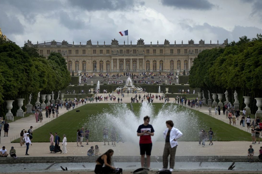 Cảnh sát Pháp báo động có bom tại Cung điện Versailles