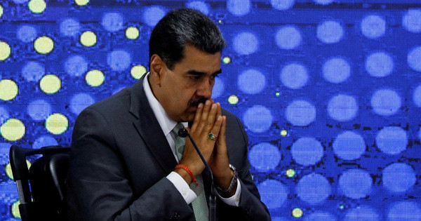 Mỹ tái áp lệnh trừng phạt đối với ngành dầu khí Venezuela