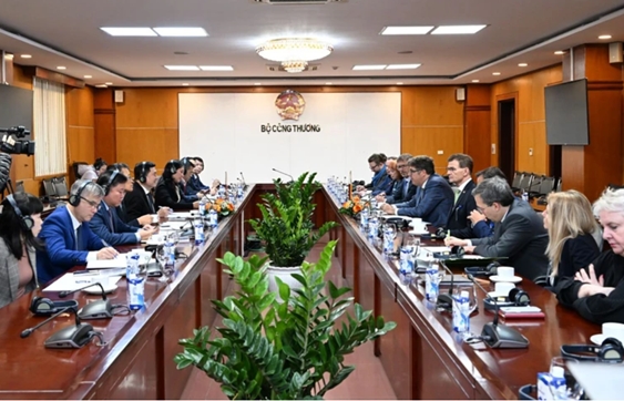 Vietnam, Germany boost cooperation in industry, trade, energy