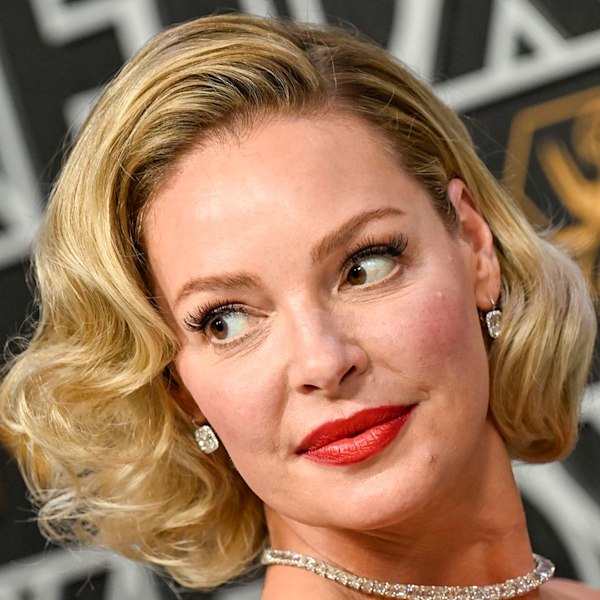 Cuối cùng Katherine Heigl đã nói về "không cần thiết" của Grey's Anatomy