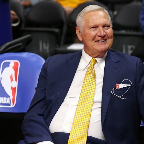 Jerry West, huyền thoại bóng rổ về logo của NBA, chết tại 86