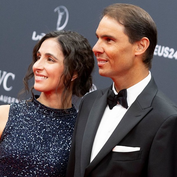 Besoted Rafael Nadal với một bức ảnh hiếm có với người vợ xinh đẹp Maria Francisca Perello