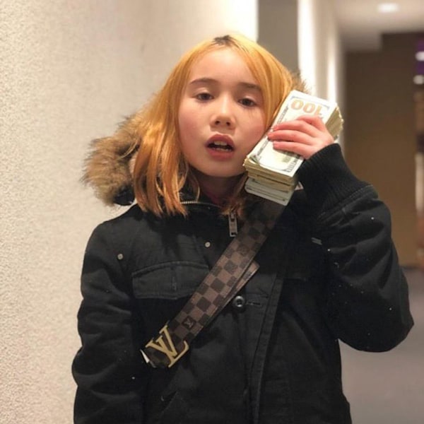 Rapper Lil Tay, 15 tuổi, phẫu thuật mở rộng tim một năm sau khi chết