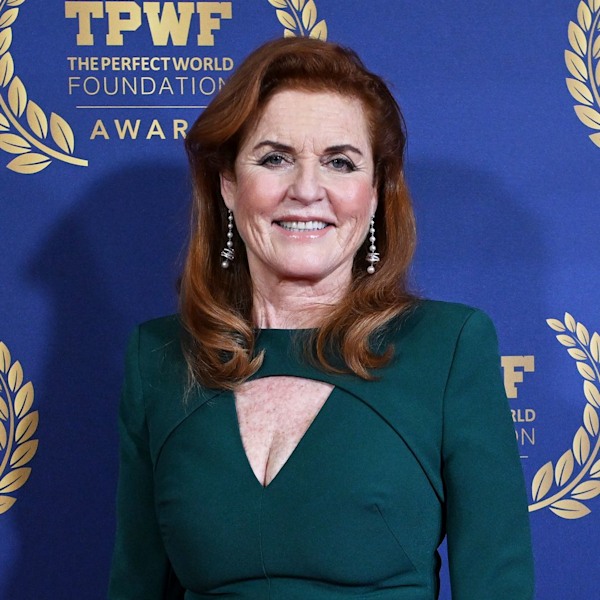 Sarah Ferguson lấy cảm hứng phong cách từ công chúa Kate