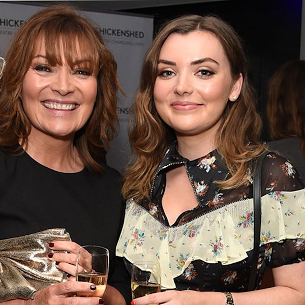 Lorraine Kelly rất tự hào về con gái và Rosie, theo dõi sự hiểu biết cá nhân vô cùng sâu sắc về cuộc sống với béie