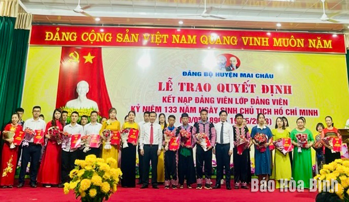 Giải pháp phát triển đảng viên ở Đảng bộ tỉnh