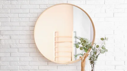 The Wooden Home Decor DIY That Turns Basic Mirrors Into A Work Of Art