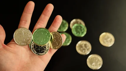 The Cute Dollar Tree St. Patrick's Day Centerpiece You Can DIY On A Budget