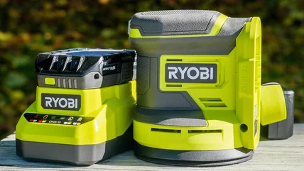 Công cụ Ryobi có sẵn khi bạn kiểm soát căn cứ