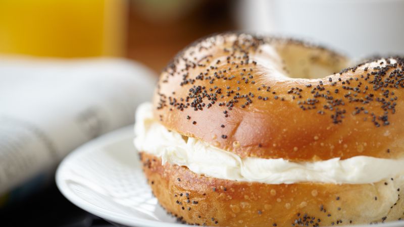 Tôn trọng Schmear: Bagel Pros nói đây là một núi pho mát kem lý tưởng