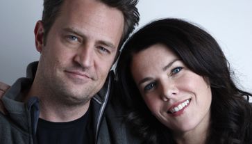 Lauren Graham nhớ lại điều đã mang lại hạnh phúc cho Matthew Perry trong năm ngoái