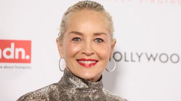 Sharon Stone tuyên bố có bao nhiêu người muốn lên giường với cô ấy ngay bây giờ