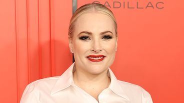 Meghan McCain gọi những người đồng dẫn chương trình 'The View' trước đây của cô là 'Những ông già điên rồ'