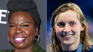 Leslie Jones hỏi Katie Ledecky Một câu hỏi kinh khủng về việc bơi Olympic