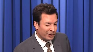 Buổi lễ sinh nhật của Jimmy Fallon của Thump lấy bánh