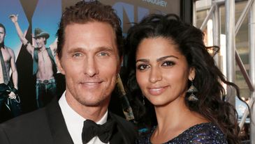 Con gái của Matthew McConaughey trông giống Camila Alves trong những bức ảnh mới hiếm hoi