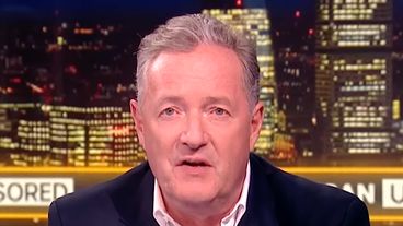 Piers Morgan nói với khách du lịch những điều kì lạ về việc Thump quan hệ tình dục với cô ấy trong việc trao đổi hoang dã