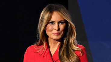 Các nhà phê bình Spot Awkward vấn đề với bìa sách của Melania Thump