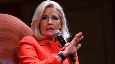 Cựu GOP Rep. Liz Cheney Endorses Kamala Harris cho chủ tịch