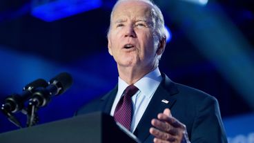 Joe Biden nhớ lại cuộc trò chuyện năm 2021 với Tổng thống Pháp... Người đã chết năm 1996