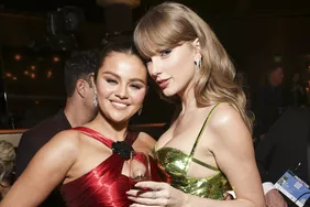 Selena Gomez và Taylor Bác bỏ ‘ luật nhân tạo ’