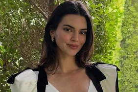 Kendall Jenner vừa mới xuất hiện trong bộ y phục Phục Sinh truyền thống